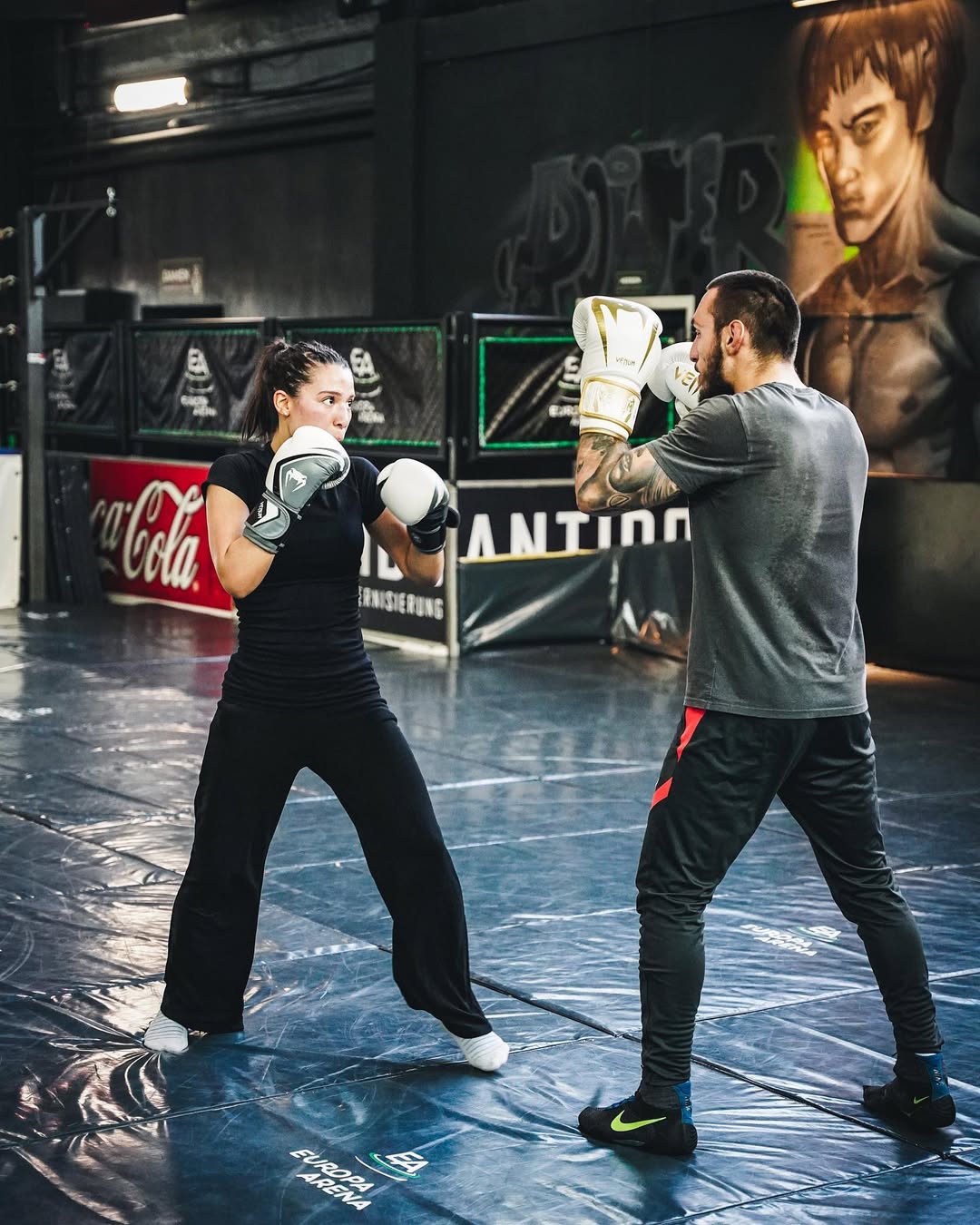 Kickboxen 7 Kickboxen in Karlsruhe,kickboxen karlsruhe anfänger,kickboxen (für) anfänger,kickboxen in der nähe,kickboxen für frauen